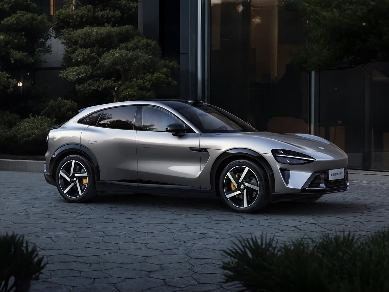Xiaomi YU7 è ufficiale, un SUV elettrico che punta forte su prestazioni e autonomia 2